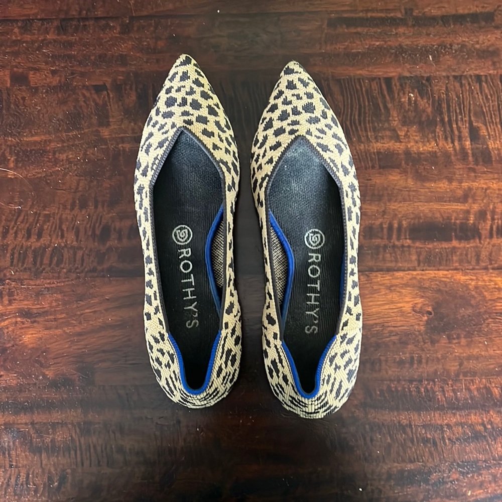 Rothy’s Original Leopard Points size 8